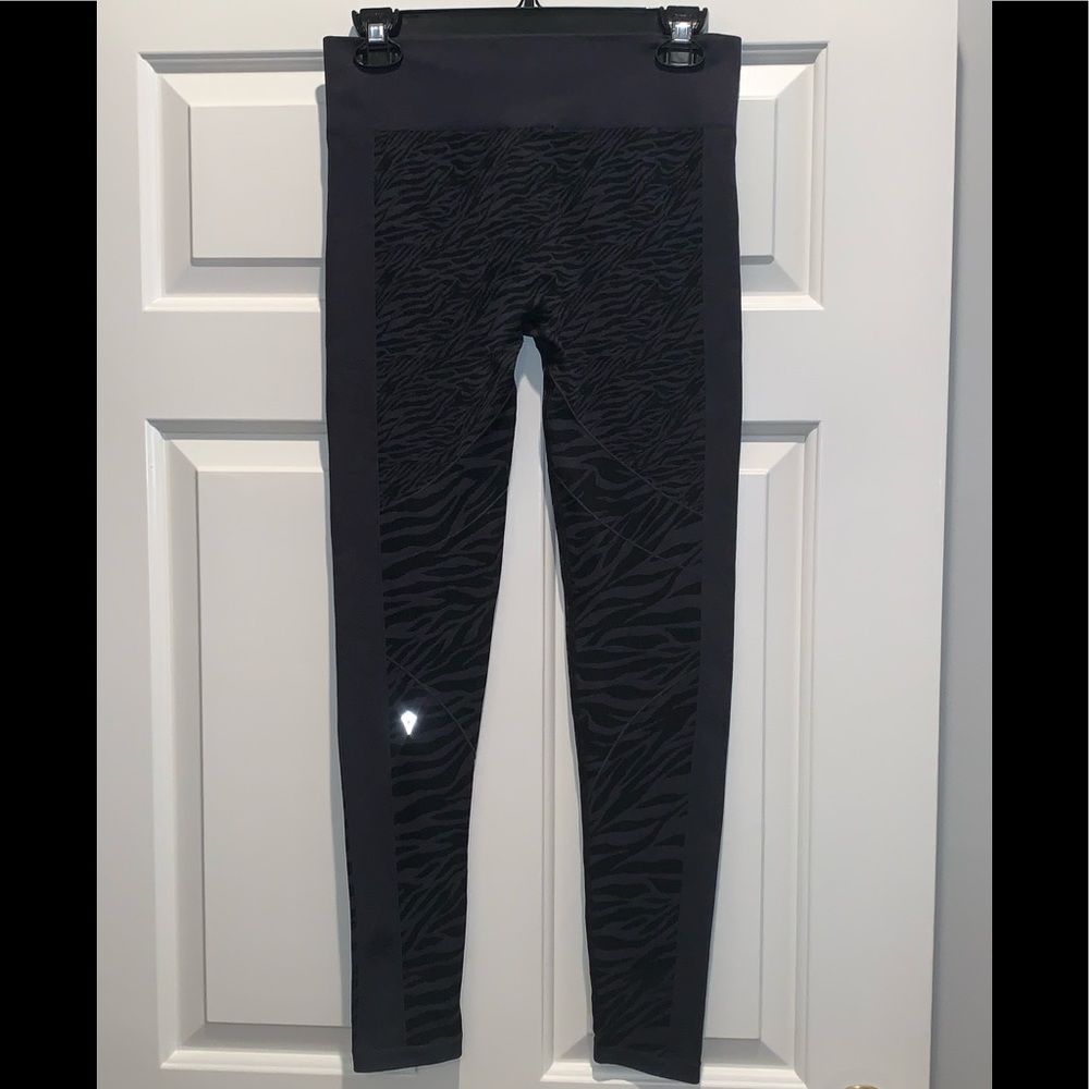 Ivivva Black Zebra Patterned Leggings Size 14